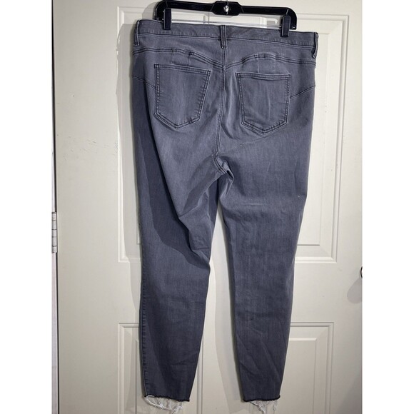 Torrid Skinny Jeans Gray Size 16 Preowned Cotton Bombshell Skinny Super Soft - Picture 2 of 7